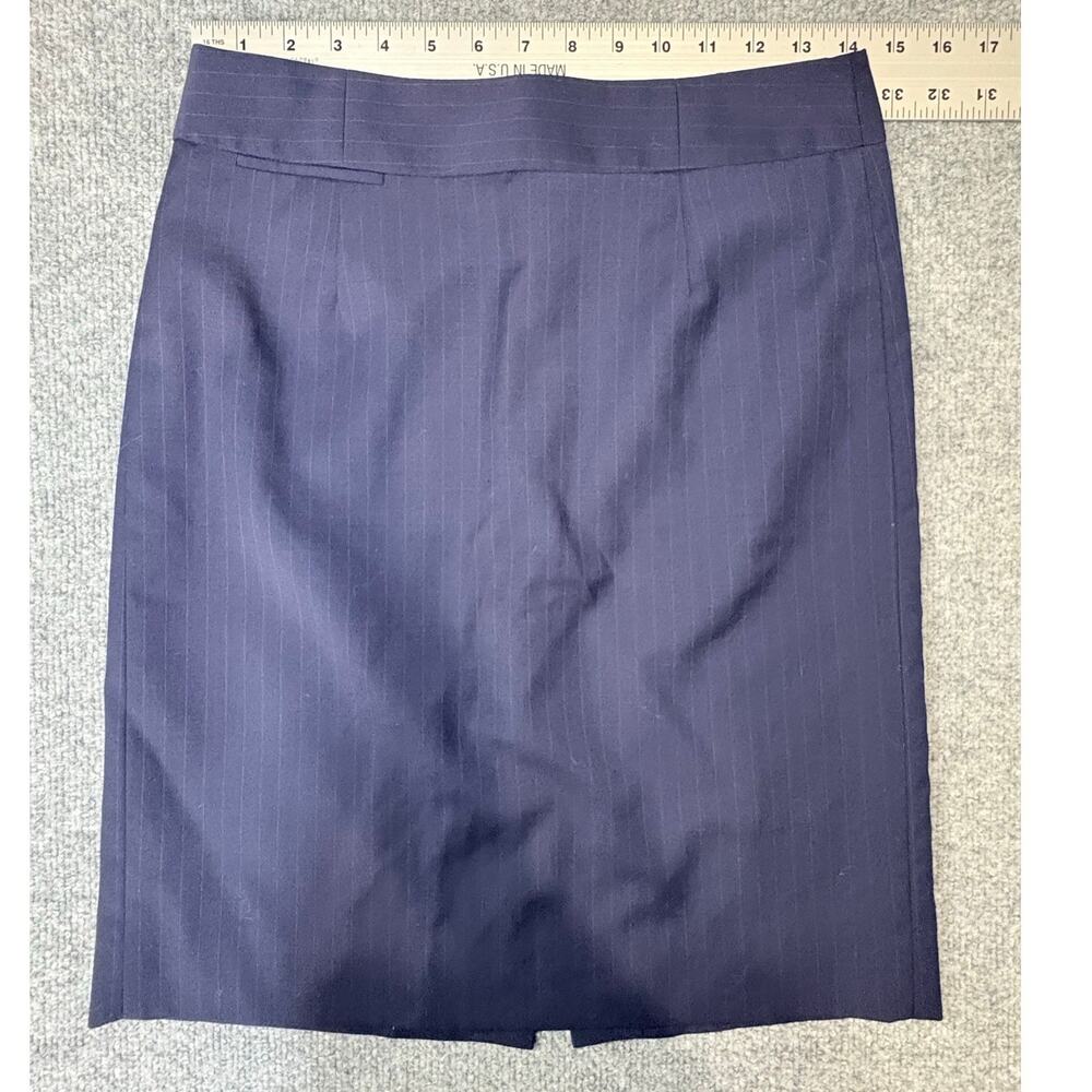 J. Crew Original Fit Navy Pinstripe Skirt Size 2 99% Wool Tailored Separate Sz 2